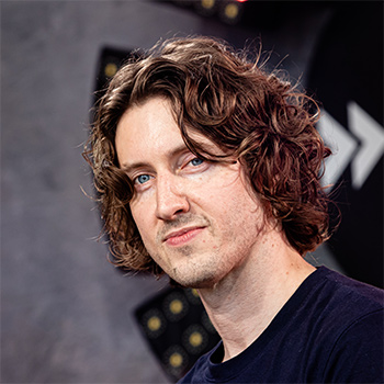 传记 Dean Lewis