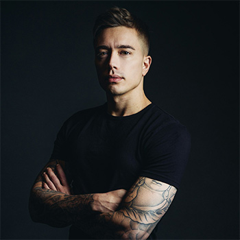 Headhunterz - 传记与作品目录、所有专辑和歌曲 Headhunterz