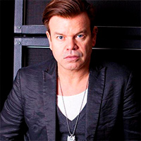 传记 Paul Oakenfold