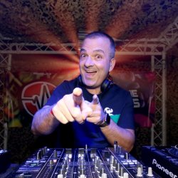 封面 DJ Seduction - Kick That Bass (Original Mix)